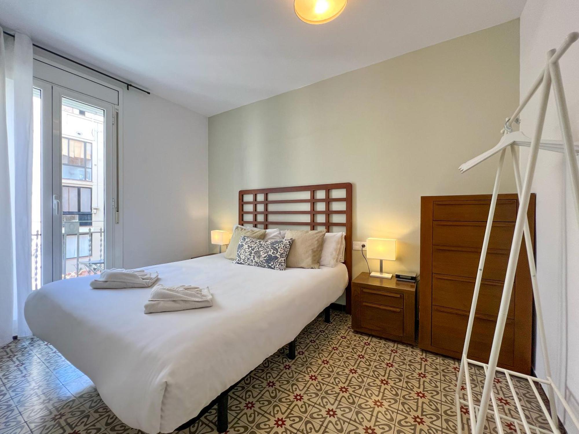 Stay U-Nique Apartments Begur Barcelona Ngoại thất bức ảnh